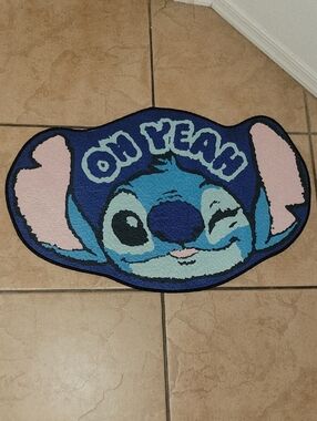 Stitch 'Oh Yeah' Character Rug - Blue & Pink